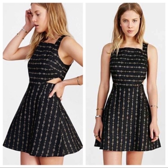 Anthropologie Dresses & Skirts - Anthropologie Ecote Womens Dress Black Sz 6 (P3C)